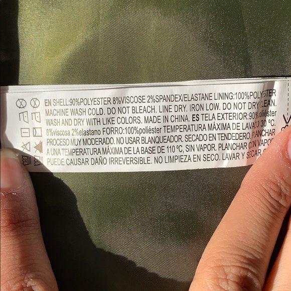 F21 • Zip up Jacket EUC - Picture 6 of 9